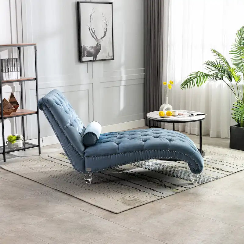 Chaise longue capitonnée en velours, fauteuil inclinable ergonomique en forme de S avec oreiller, clous décoratifs et pieds en acrylique pour utilisation intérieure