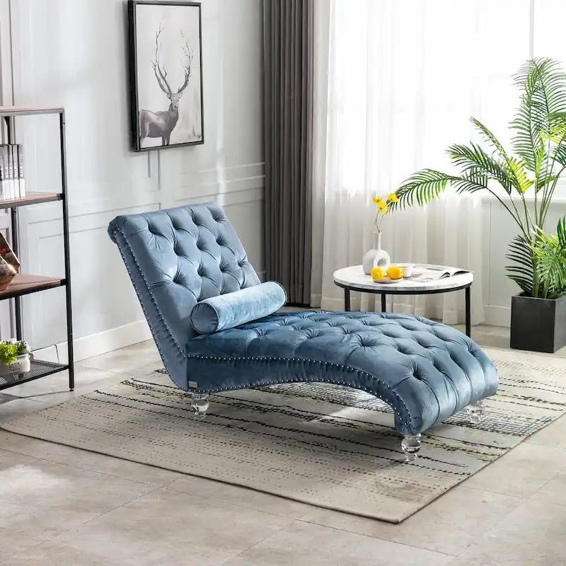 Chaise longue capitonnée en velours, fauteuil inclinable ergonomique en forme de S avec oreiller, clous décoratifs et pieds en acrylique pour utilisation intérieure