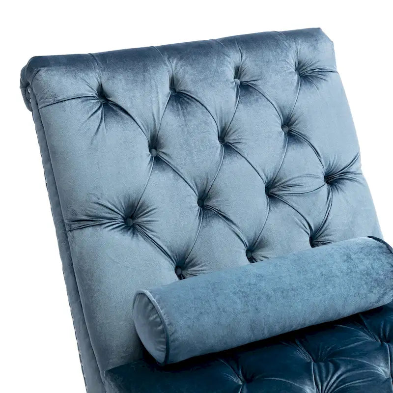 Chaise longue capitonnée en velours, fauteuil inclinable ergonomique en forme de S avec oreiller, clous décoratifs et pieds en acrylique pour utilisation intérieure