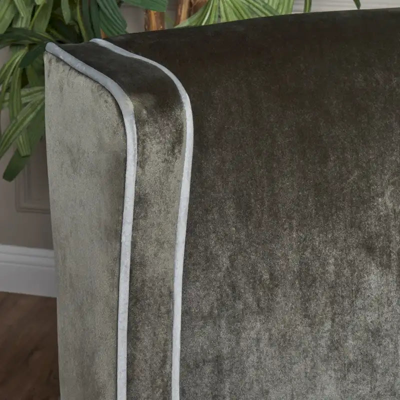 Fauteuil club traditionnel en velours bicolore