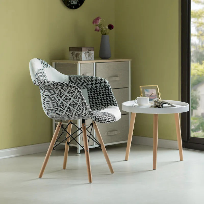 Fauteuil rembourré de style Mid-Century Modern avec pieds en bois de hêtre