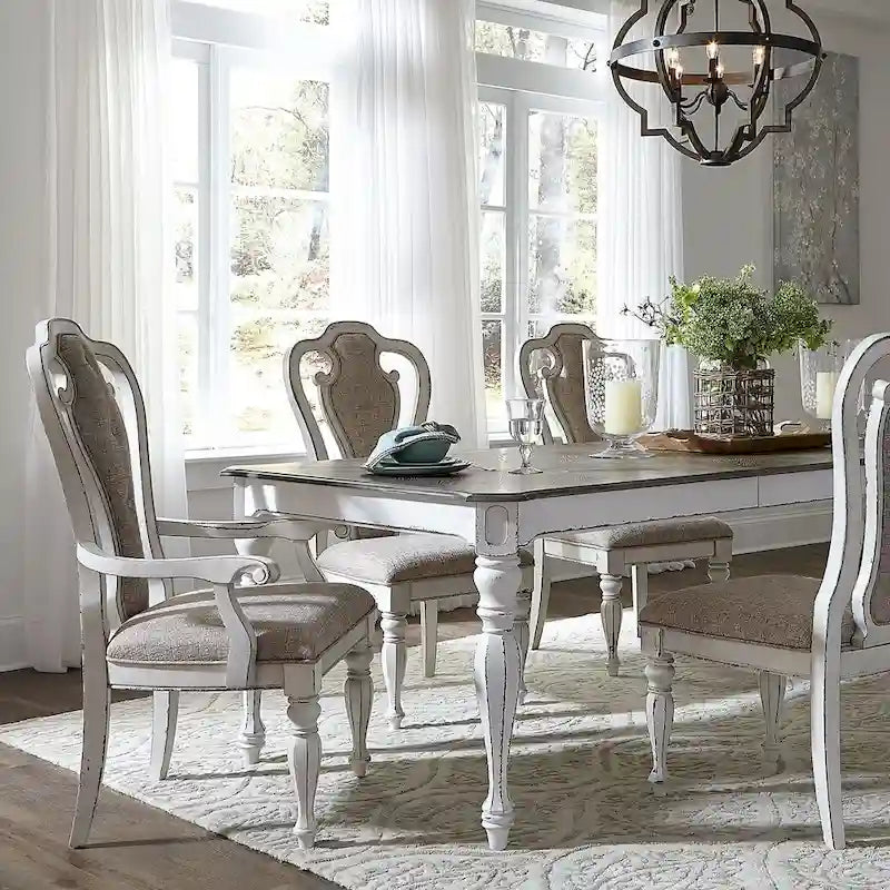 Chaises de salle à manger avec accoudoirs rembourrés à dossier ajouré Magnolia Manor, blanc antique, écorce vieillie (lot de 2)